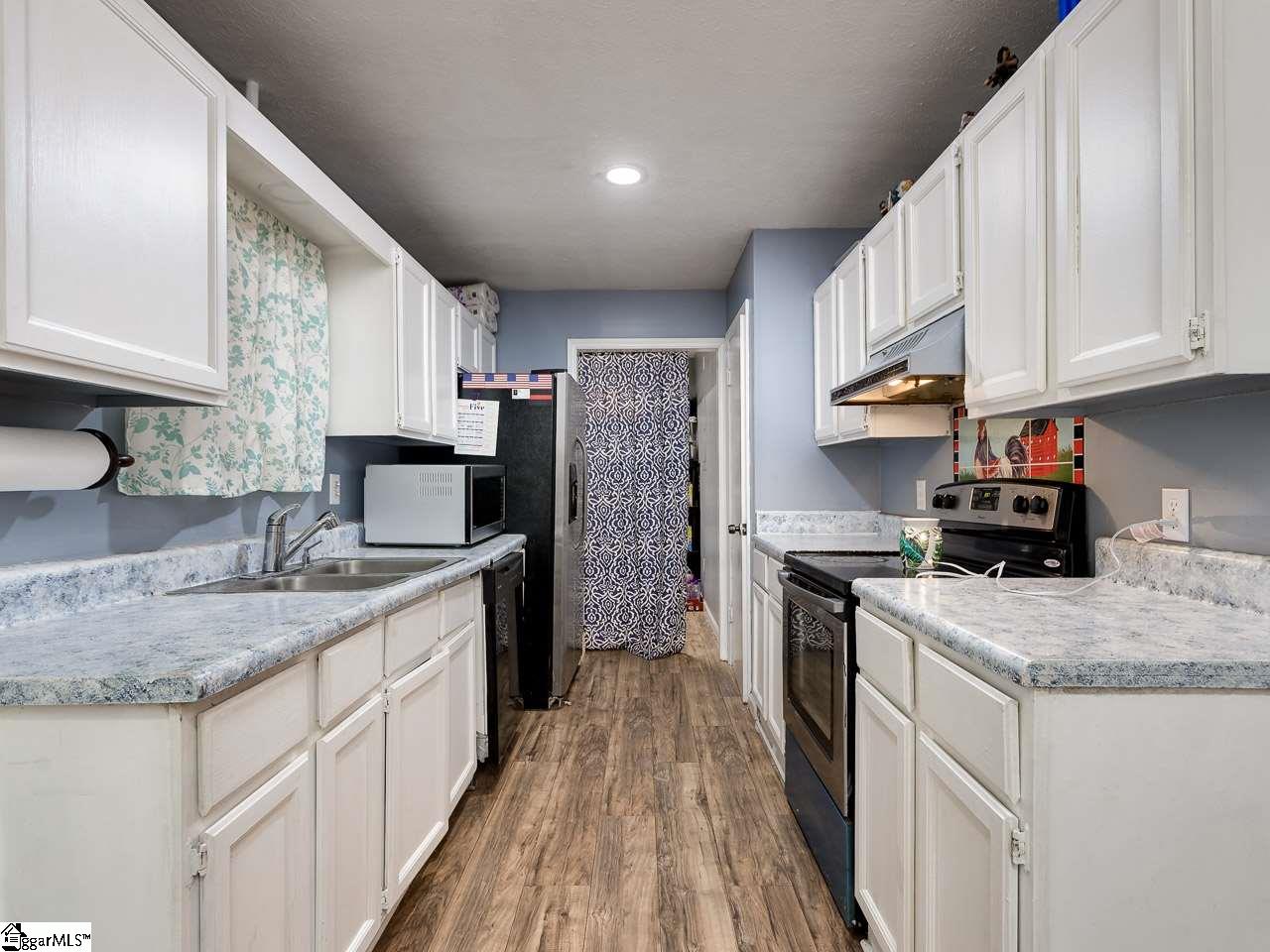 114 Hammett Store Road Lyman, SC 29365 - Photo 9 of 23