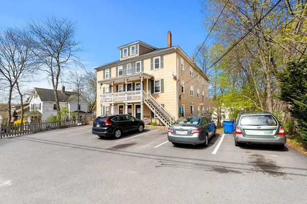 $1,700 | 22-26 Waltham Street, Unit A2, Maynard, MA 01754
