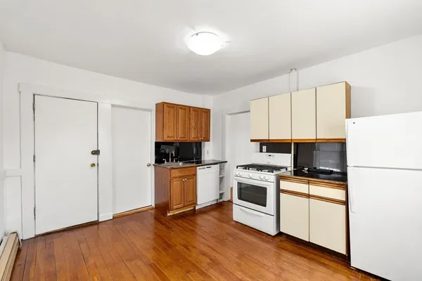 $1,700 | 22-26 Waltham Street, Unit A2, Maynard, MA 01754