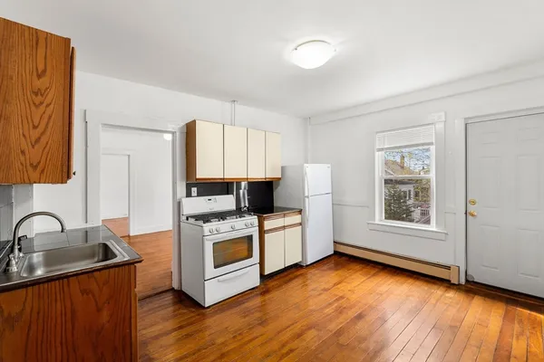 $1,700 | 22-26 Waltham Street, Unit A2, Maynard, MA 01754