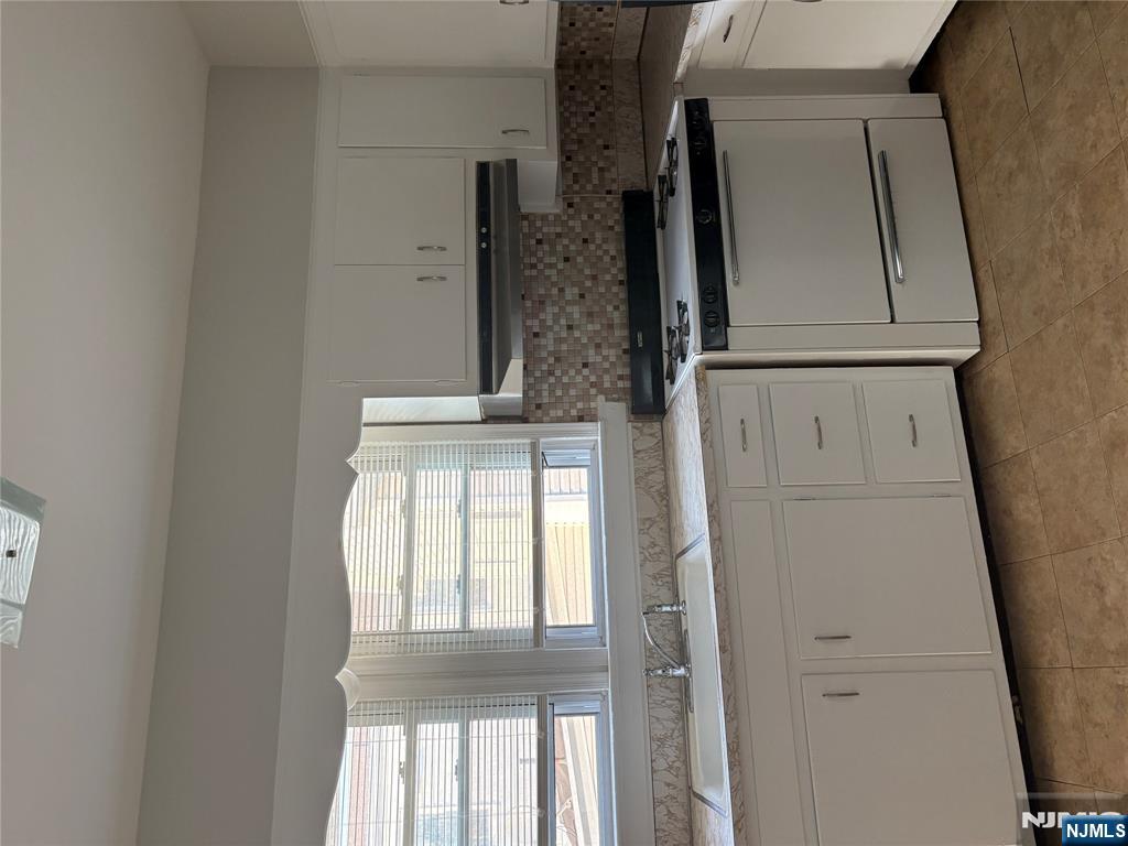 161 Union, Unit 2 Belleville, NJ 07109 - Photo 3 of 11