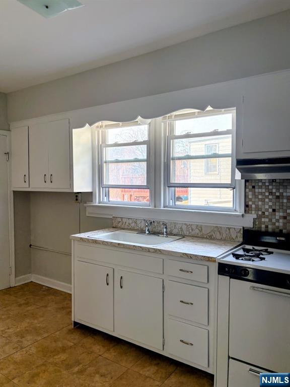 161 Union, Unit 2 Belleville, NJ 07109 - Photo 4 of 11
