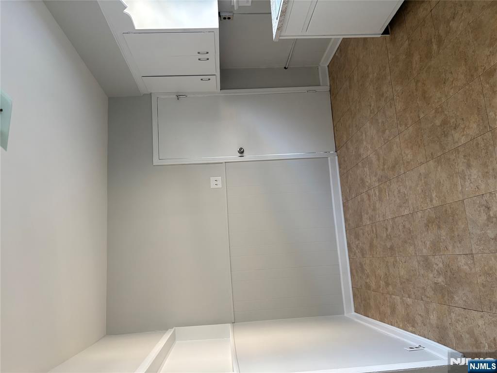 161 Union, Unit 2 Belleville, NJ 07109 - Photo 5 of 11