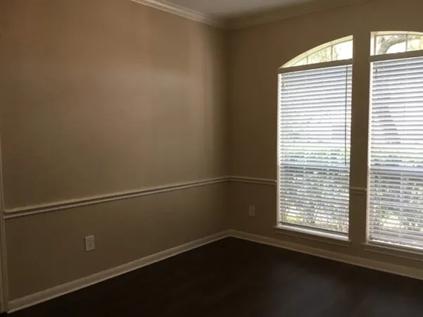 $3,150 | 141 South Laguna Pointe Drive, League City, TX 77573