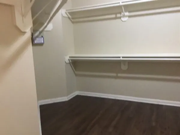 $3,150 | 141 South Laguna Pointe Drive, League City, TX 77573