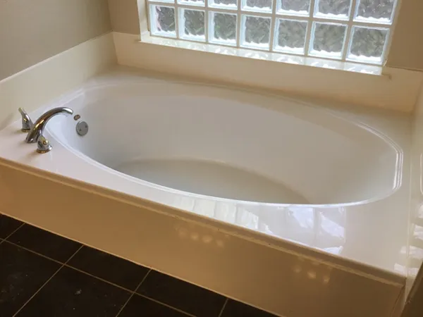 $3,150 | 141 South Laguna Pointe Drive, League City, TX 77573