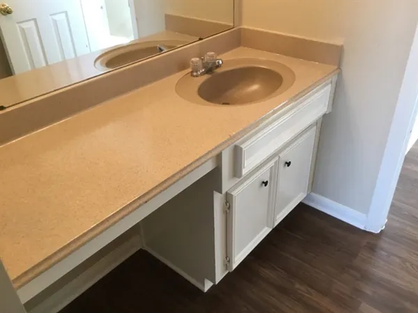 $3,150 | 141 South Laguna Pointe Drive, League City, TX 77573