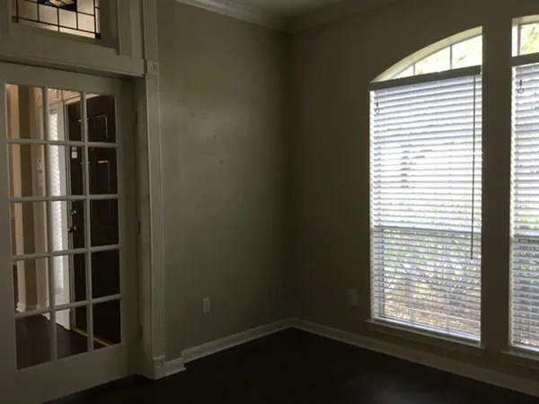 $3,150 | 141 South Laguna Pointe Drive, League City, TX 77573