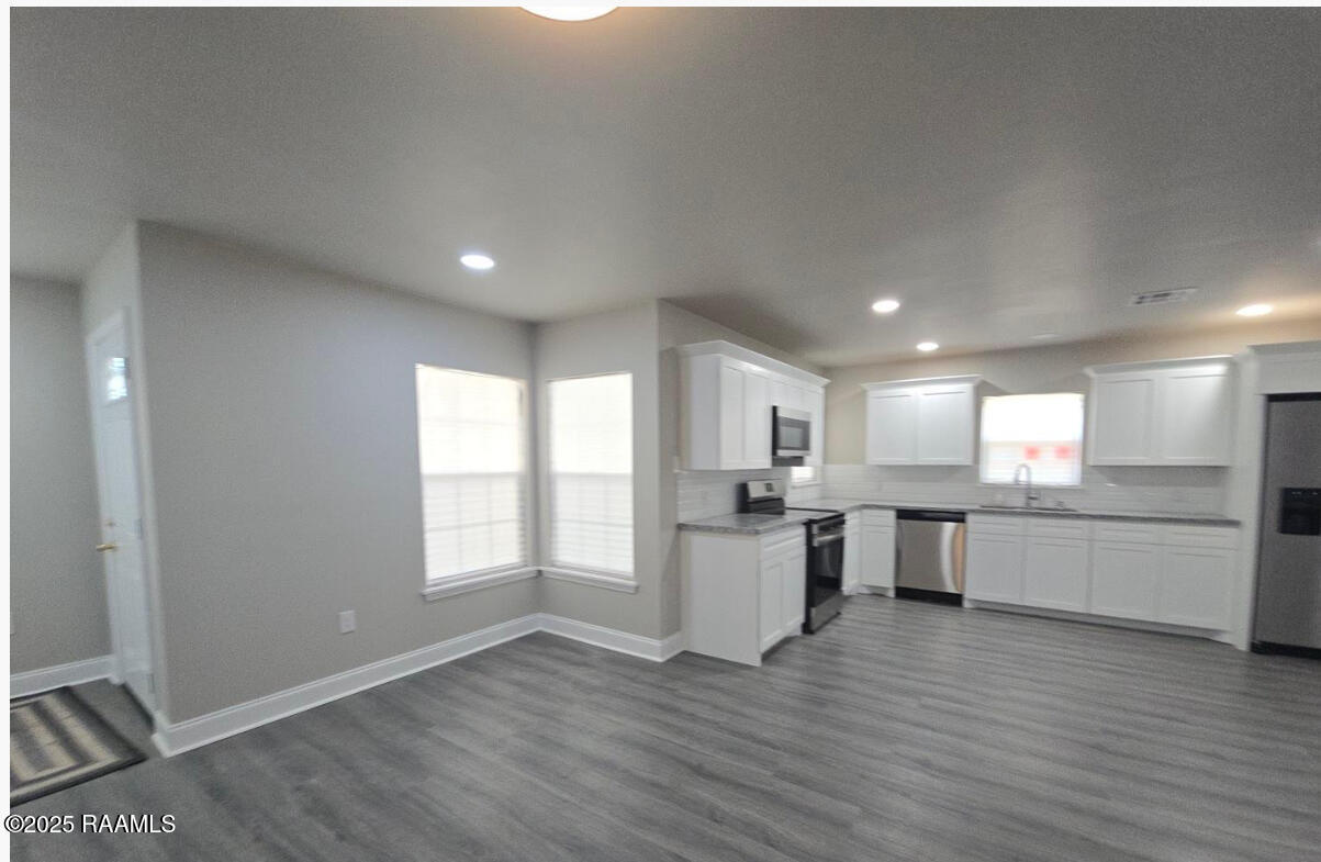 736 Main Street Cankton, LA 70584 - Photo 5 of 14 IMG_9109