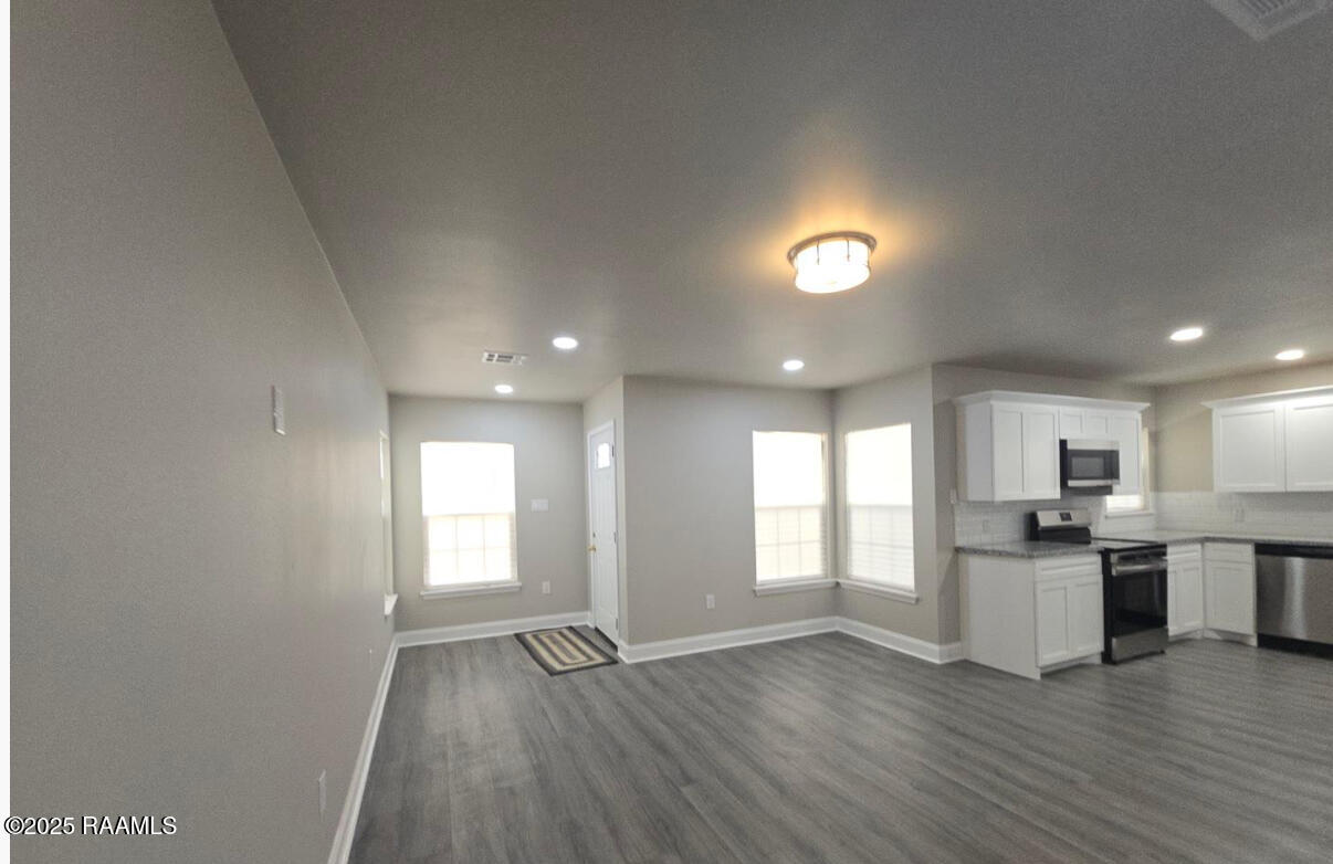 736 Main Street Cankton, LA 70584 - Photo 8 of 14 IMG_9108