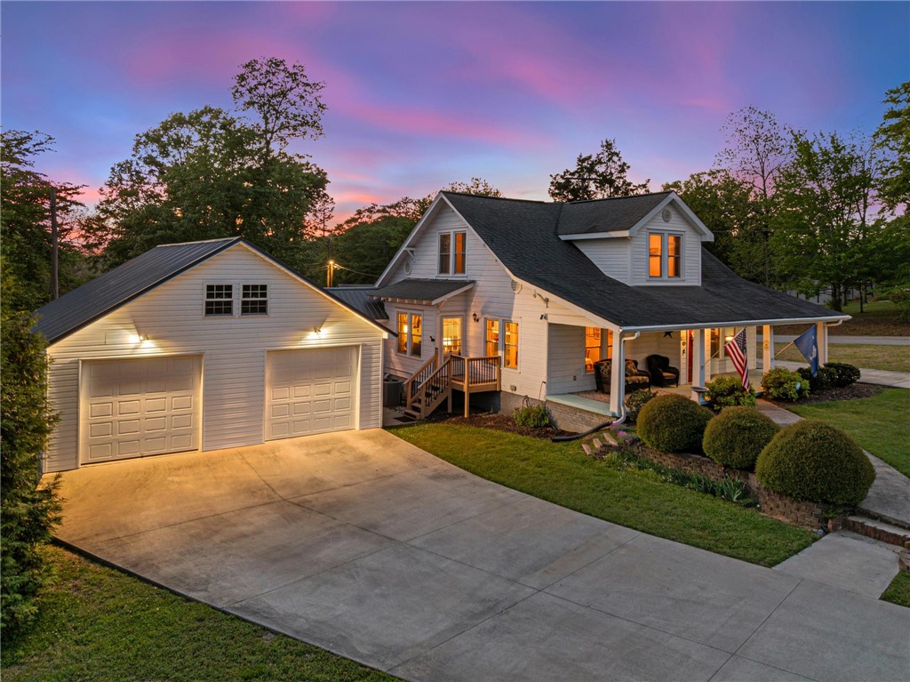 205 Harrison Avenue Walhalla, SC 29691 - Photo 2 of 50