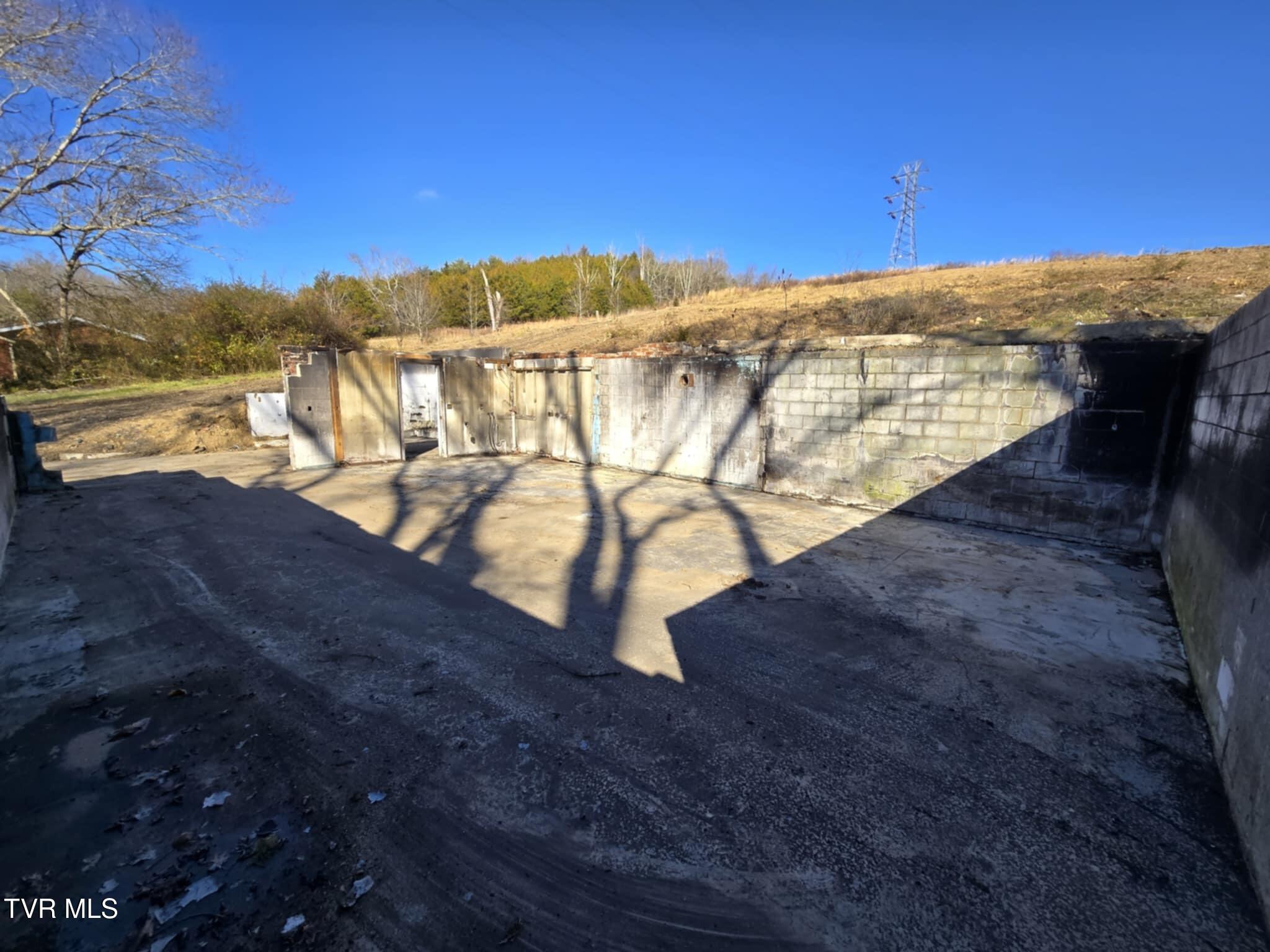 920 Roaring Fork Road Greeneville, TN 37745 - Photo 9 of 16 ab0264fd-b118-4a87-b785-62ea92daf5ed