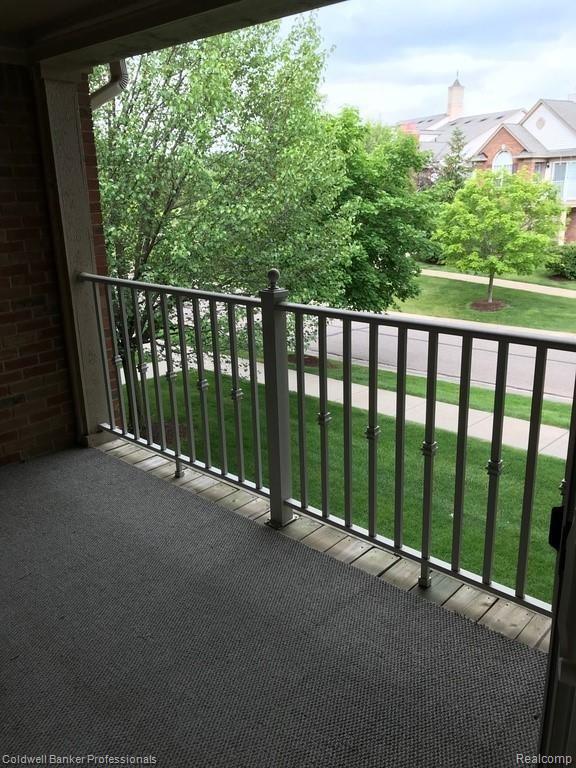 3571 Tremonte Circle Rochester, MI 48306 - Photo 18 of 75 ISq908ag40rcxo1000000000.jpg