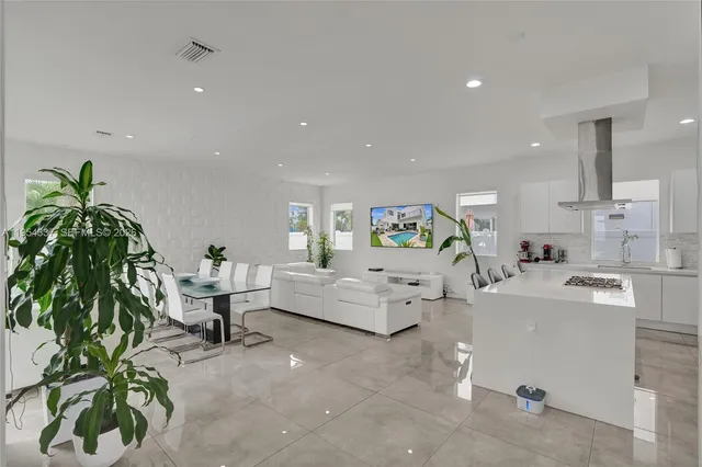 $9,000 | 9995 Northwest 75th Street, Doral, FL 33178