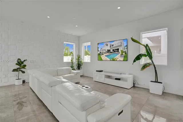 $9,000 | 9995 Northwest 75th Street, Doral, FL 33178