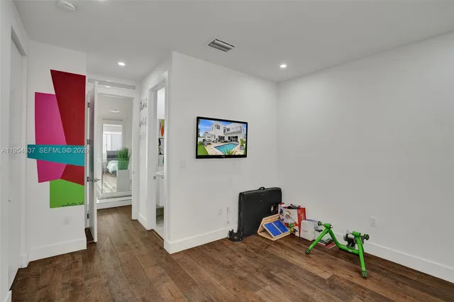 $9,000 | 9995 Northwest 75th Street, Doral, FL 33178