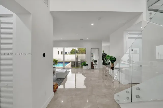 $9,000 | 9995 Northwest 75th Street, Doral, FL 33178