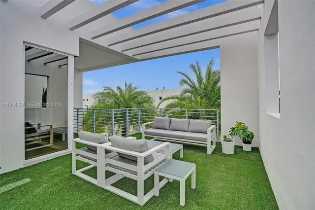 $9,000 | 9995 Northwest 75th Street, Doral, FL 33178