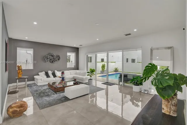 $9,000 | 9995 Northwest 75th Street, Doral, FL 33178