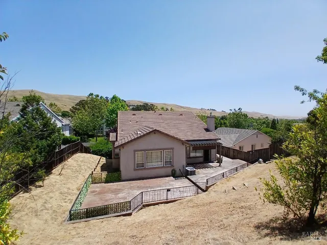 $785,000 | 2743 Overlook Drive, Vallejo, CA 94591