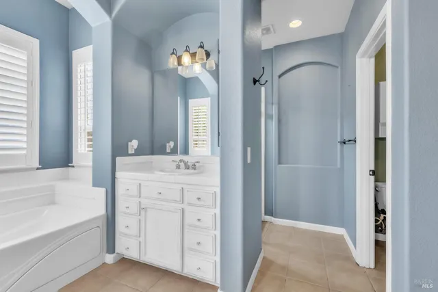 $785,000 | 2743 Overlook Drive, Vallejo, CA 94591