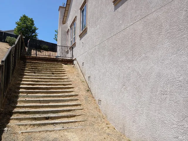 $785,000 | 2743 Overlook Drive, Vallejo, CA 94591