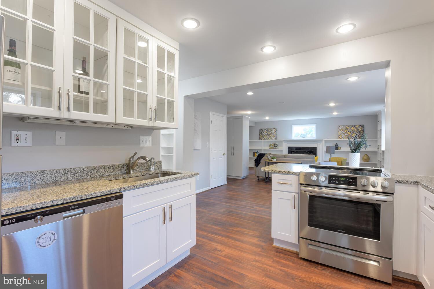 11823 Charles Road Silver Spring, MD 20906 - Photo 6 of 33
