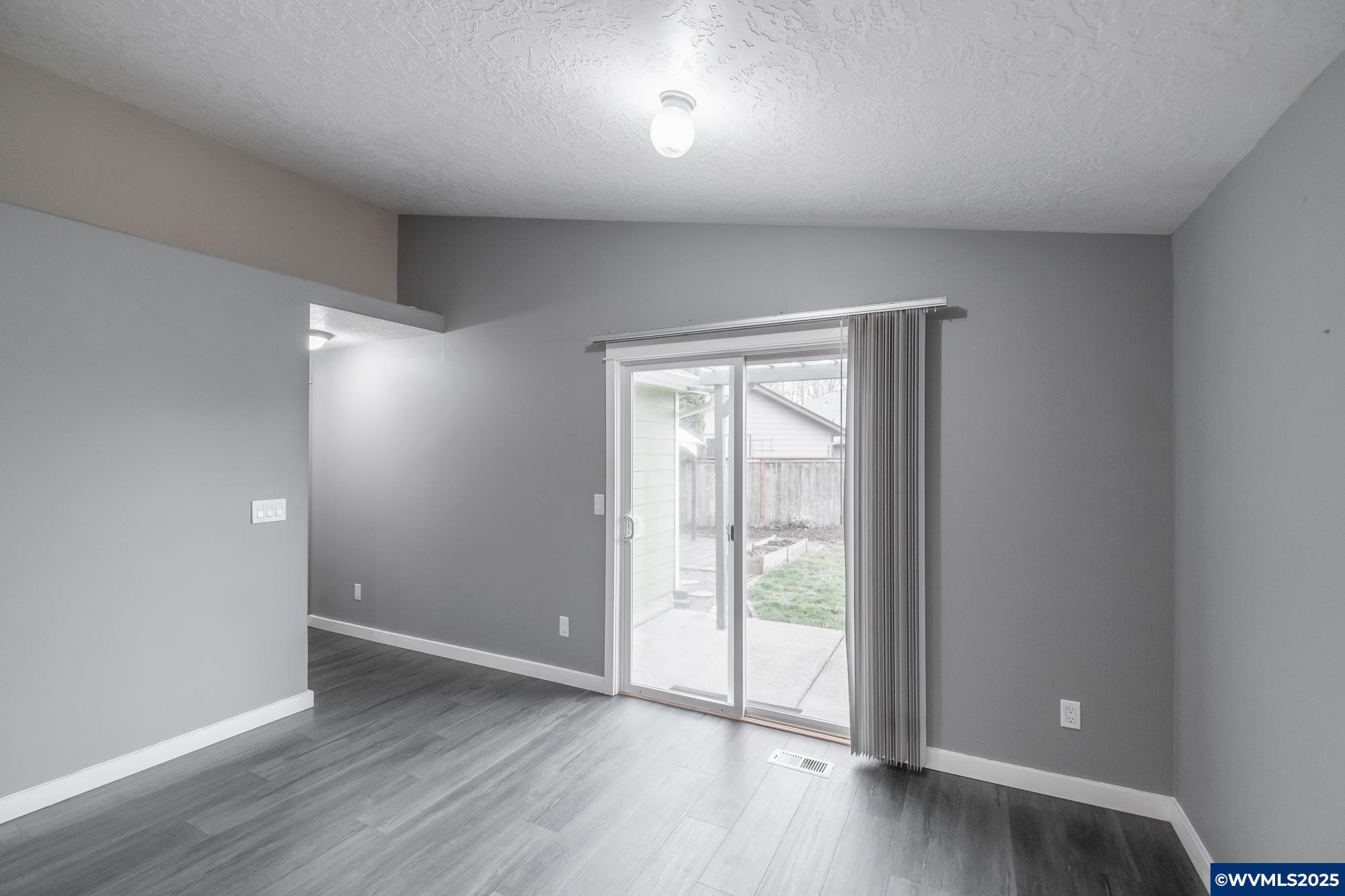 528 Northeast Breezy Way Albany, OR 97322 - Photo 19 of 48