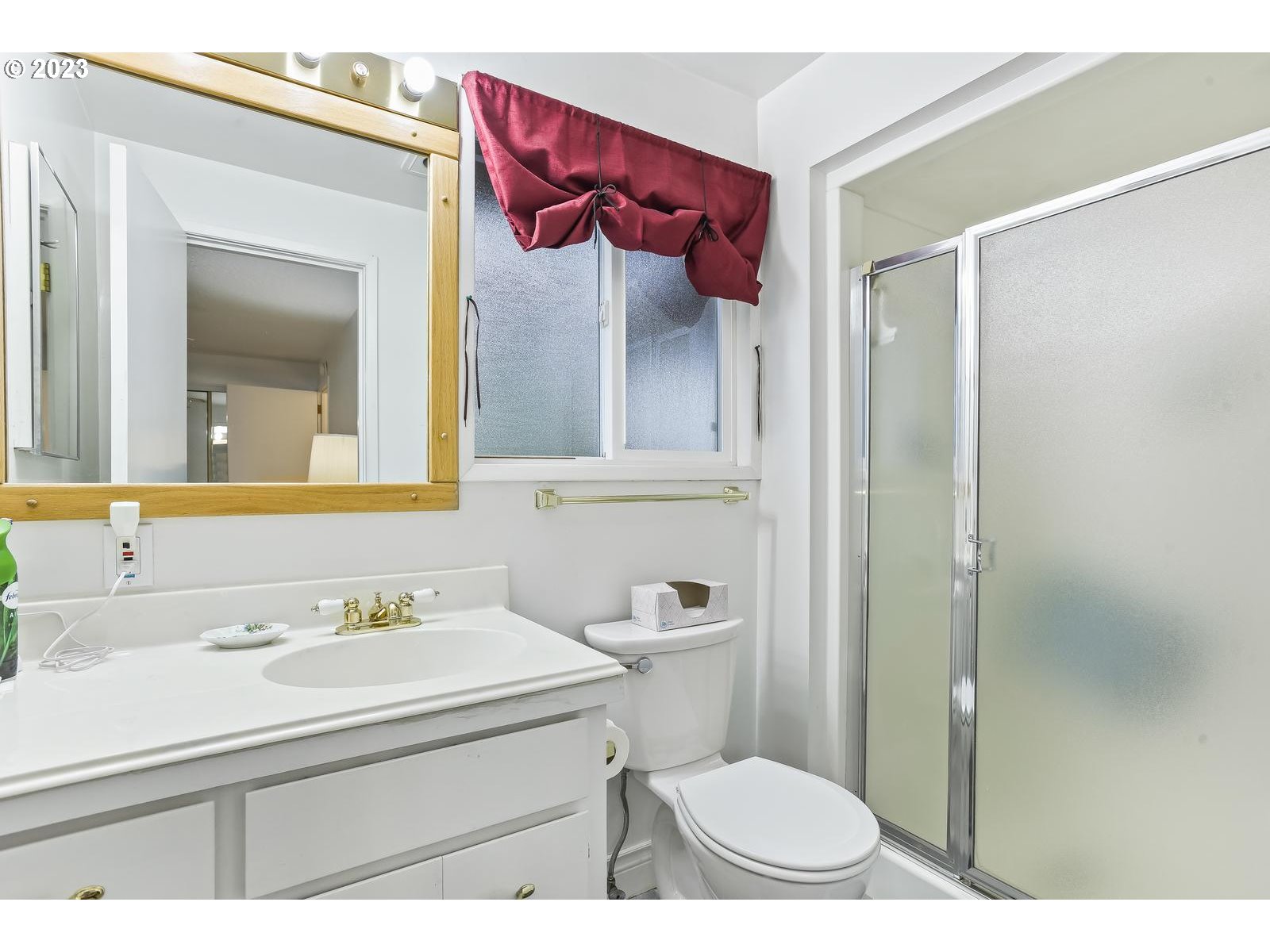1755 Princeton Road Woodburn, OR 97071 - Photo 20 of 23 Bathroom