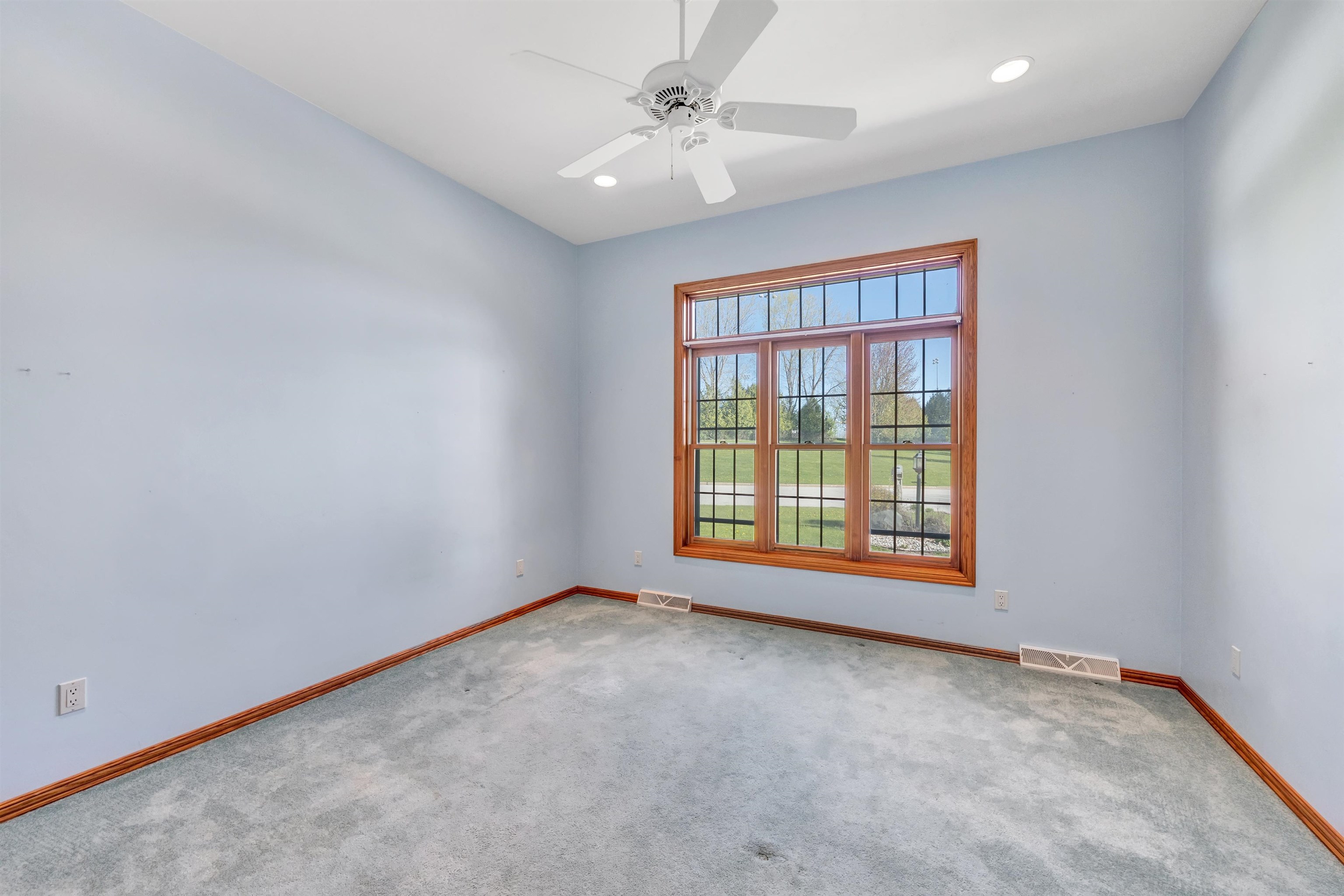 531 Diamond Ridge Circle Denmark, WI 54208 - Photo 13 of 39