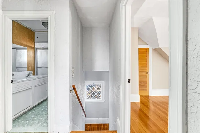 $2,800 | 12 Lookout Avenue, North Providence, RI 02911