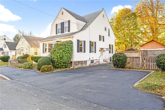 $2,800 | 12 Lookout Avenue, North Providence, RI 02911