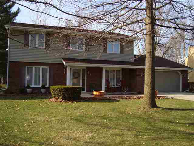 2805 West Riggin Road Muncie, IN 47304 - Photo 1 of 12
