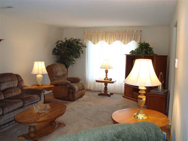 2805 West Riggin Road Muncie, IN 47304 - Photo 3 of 12