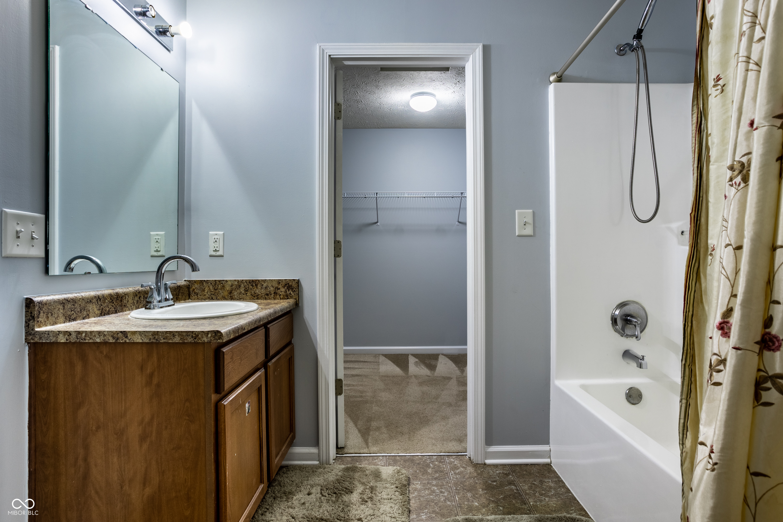 12435 Schoolhouse Road Fishers, IN 46037 - Photo 14 of 46