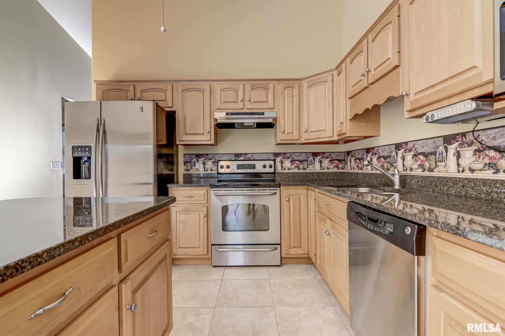 2709 Rutherford Trek Springfield, IL 62711 - Photo 13 of 39 Gallery Image 13