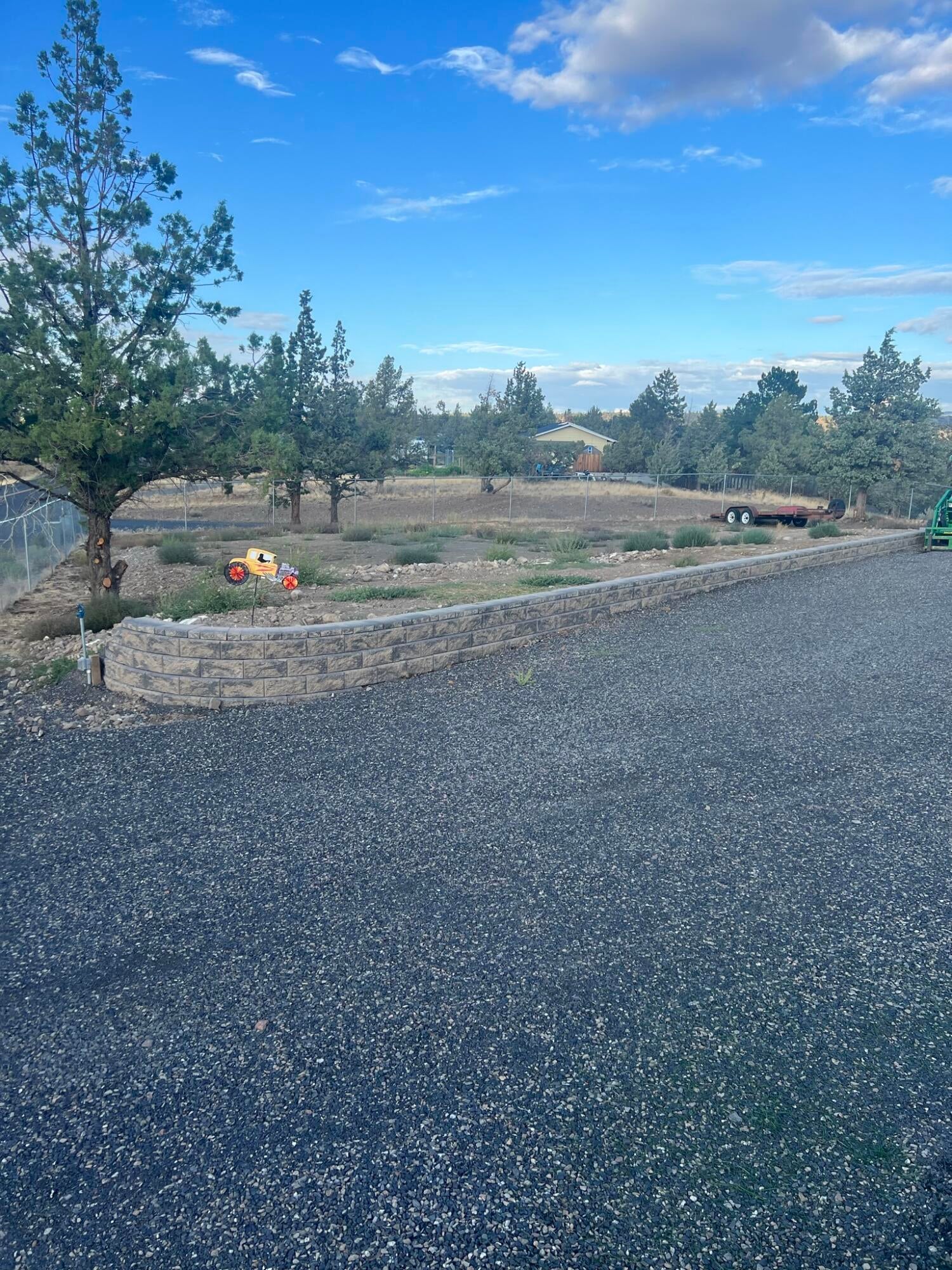 1767 Southeast Dussault Road Madras, OR 97741 - Photo 58 of 63 Driveway