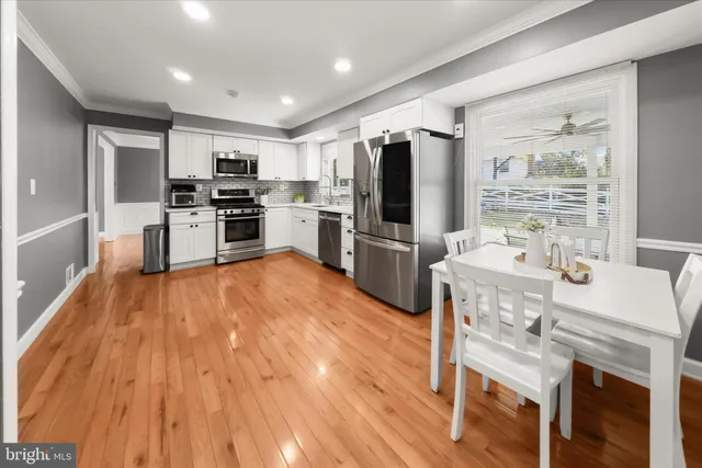 $1,300,000 | 10712 Gainsborough Road, Potomac, MD 20854