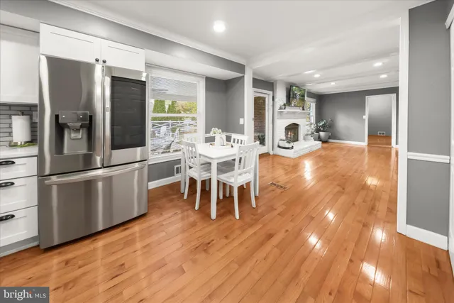 $1,300,000 | 10712 Gainsborough Road, Potomac, MD 20854