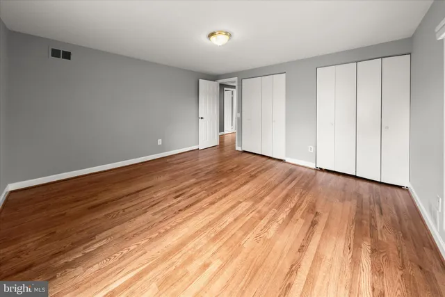 $1,300,000 | 10712 Gainsborough Road, Potomac, MD 20854