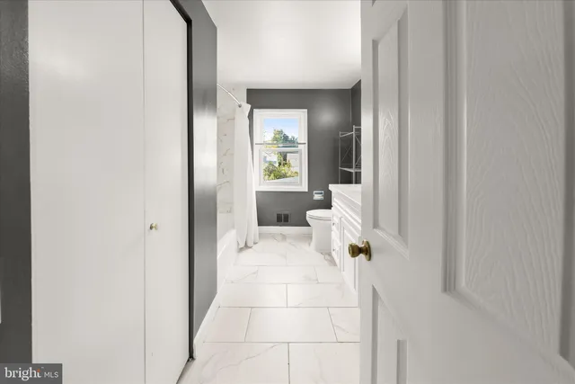 $1,300,000 | 10712 Gainsborough Road, Potomac, MD 20854