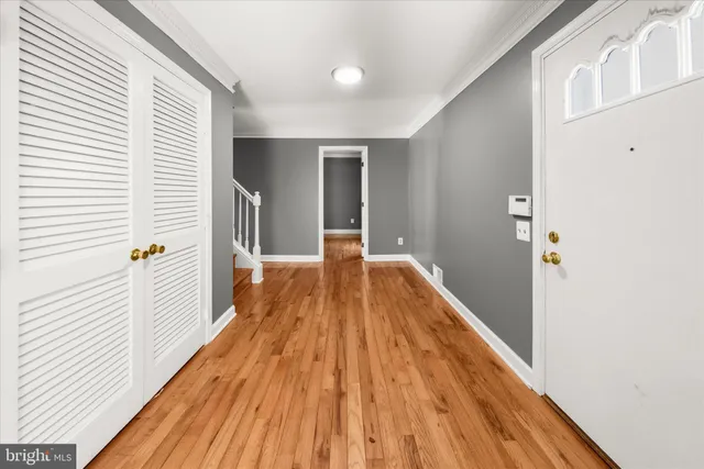 $1,300,000 | 10712 Gainsborough Road, Potomac, MD 20854