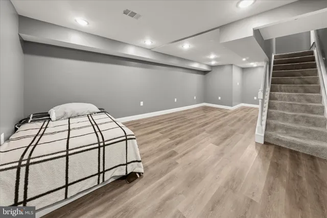 $1,300,000 | 10712 Gainsborough Road, Potomac, MD 20854