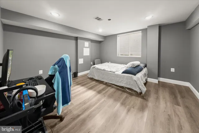 $1,300,000 | 10712 Gainsborough Road, Potomac, MD 20854