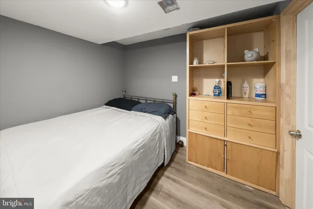 $1,300,000 | 10712 Gainsborough Road, Potomac, MD 20854