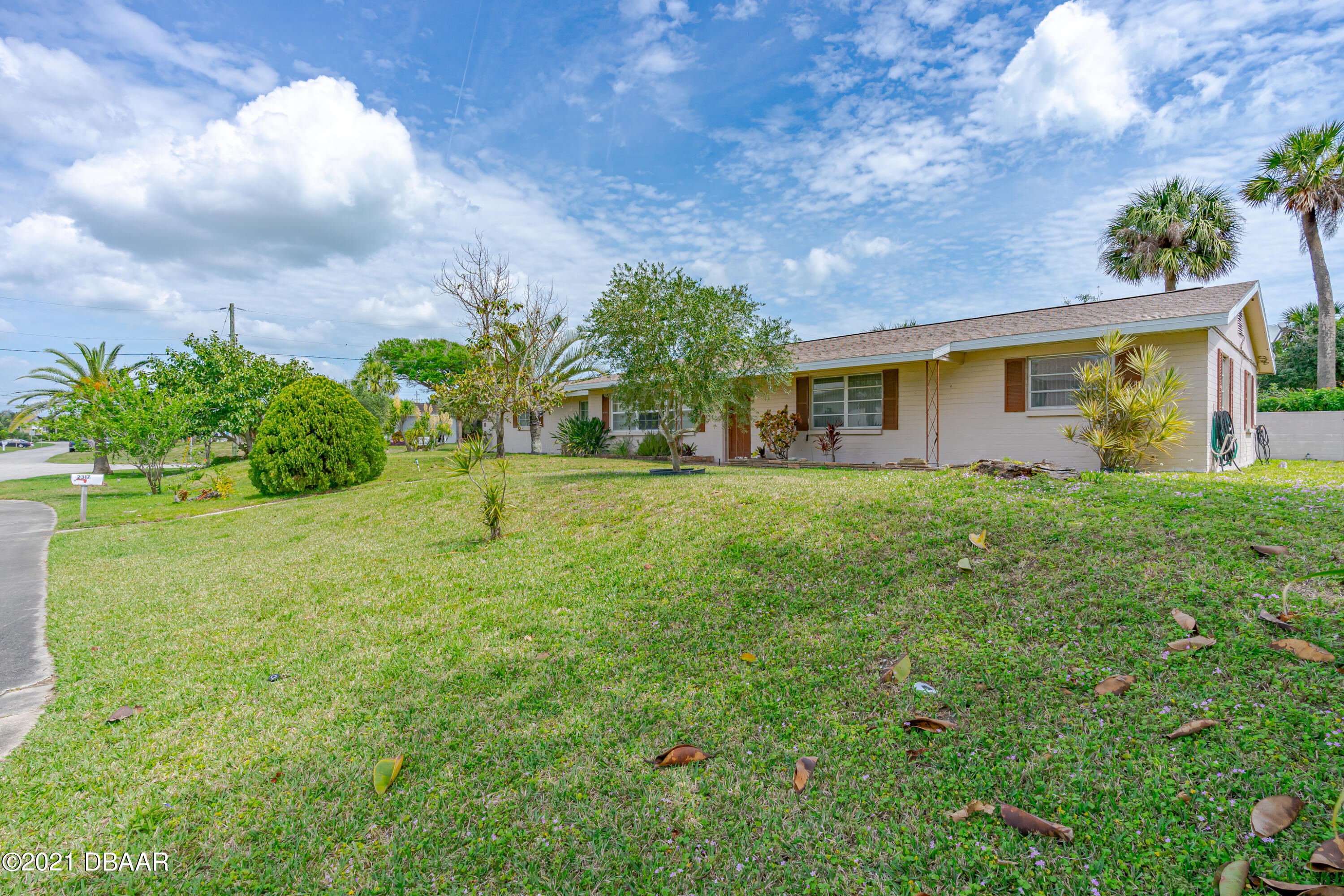 2317 Crescent Ridge Road Daytona Beach, FL 32118 - Photo 3 of 34 2817 Crescent-2