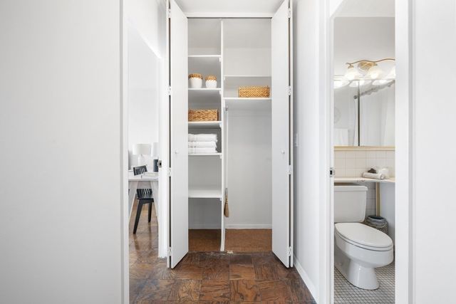 $700,000 | 85 East India Row, Unit 32H, Boston, MA 02110