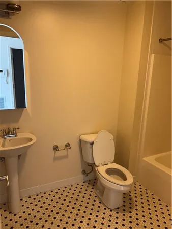 $2,550 | 20 Newman Avenue, Unit 11112, Rumford, RI 02916