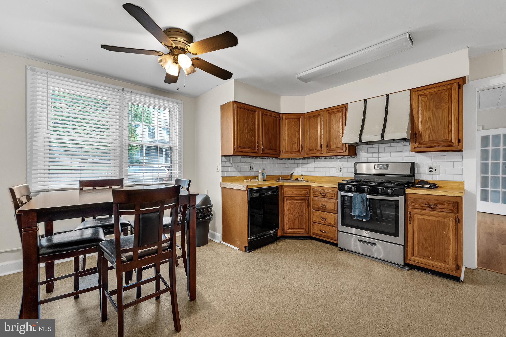 206 East Maple Road Linthicum Heights, MD 21090 - Photo 26 of 55