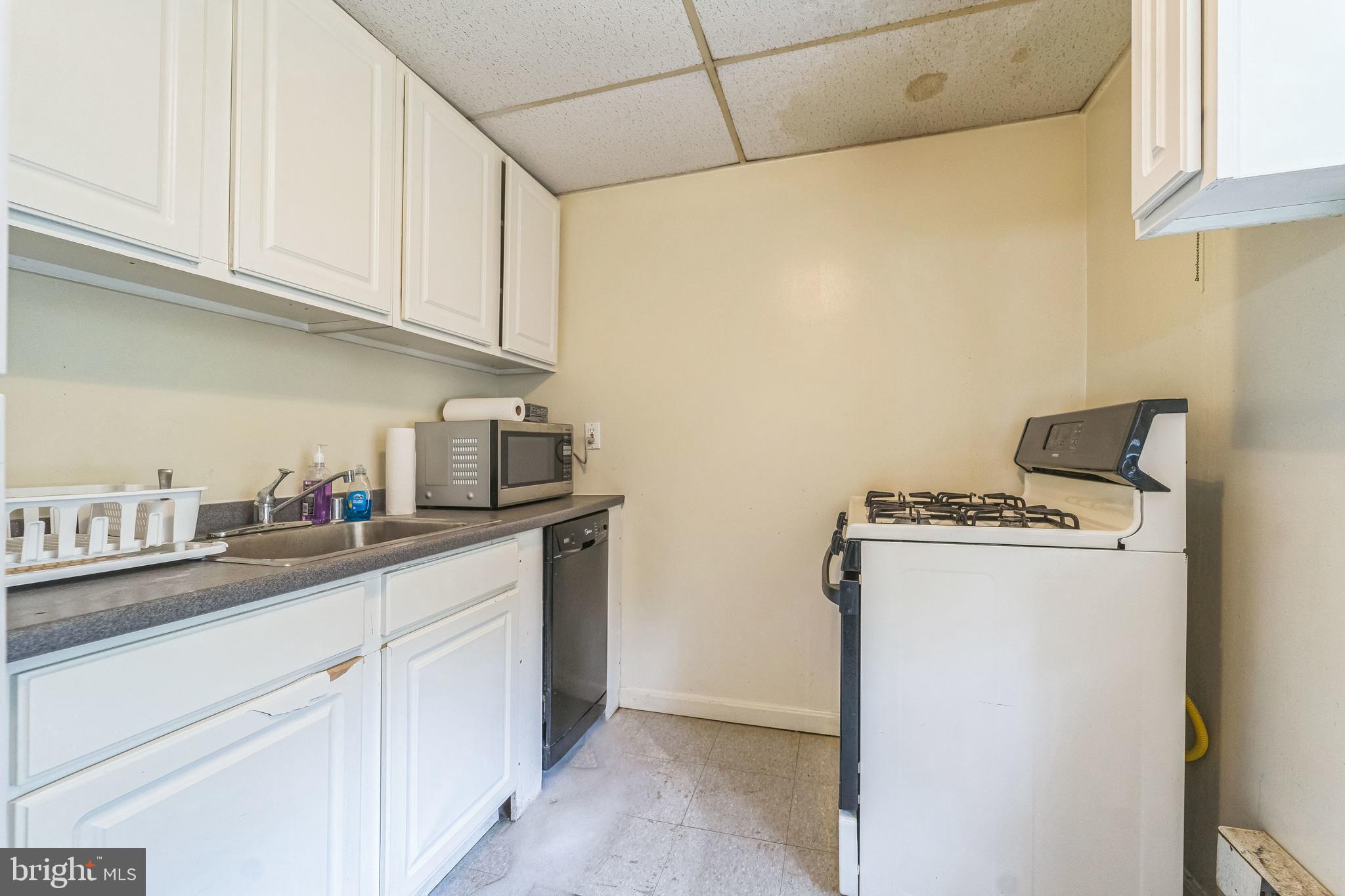 206 East Maple Road Linthicum Heights, MD 21090 - Photo 30 of 55